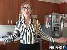 Propertysex Getting Off-Getting Off Shady Real Estate Agent Tricks Client To Buy