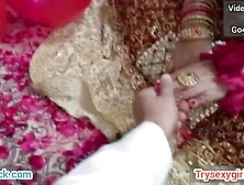 New Special First Night Of Marriage Sex With Hindi Audio