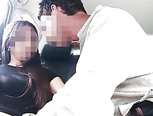 Ehi amico, prestami quella porca di tua moglie into macchina che voglio