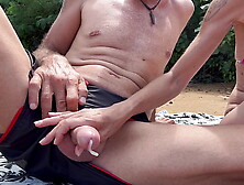 ACCIDENTAL HOMEMADE SEX IN PUBLIC BEACH - HANDJOB AND OUTDOOR CUMSHOT