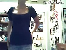 Hot Young Girl Fingering Pussy