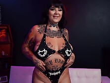 Tattooed Bimbo Angel Summer Shows Her Freaky Side