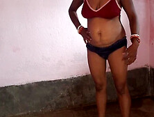 Tamil aunty gets her slit fingered outdoors