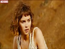 Felicity Jones In The Tempest (2011) (2011)