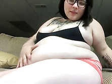 Plus-Size Naomi Stomach Have Fun