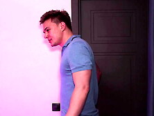 I tricked an Thai masseuse to have rough sex with me