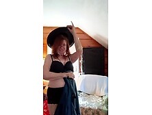 Suzanne Stripping 03