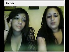 Chatroulette teens 18+ flash their tits