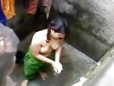 Desi Girl Bathing Nude Nice Boobs