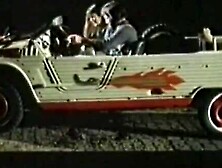 Madchen,  Die Am Wege Liegen (1976)