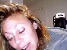 Sexy Amateur Milf Blowjob