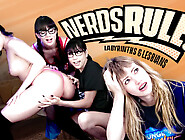 Alison Rey, Whitney Wright, Ivy Wolfe, Judy Jolie In Nerds Rule!: Labyrinths & Lesbians - Girlsway