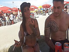 Fé Rias Com A Galera Na Praia Bertioga