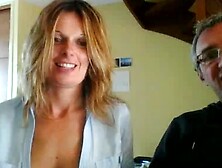 elle exhibe son corps parfait a des internautes