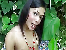 Petite Ladyboy Solo Action (Tu22)