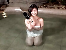 [Shocking Broadcast Accident] Busty announcer who came to report on hot springs filmed sex in the hot springs and in the changin