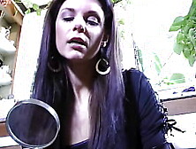 Wife uses her spouse as a boytoy