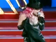 Pink Sexy Scene  in Mtv Movie Awards