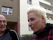 The mother i'd like to fuck likes the old jock in twat in throat