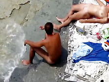 Beach Captures A Horny Amateur Couple Having Wild Sex