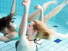 Underwatershow Video: Zuzana And Lucie