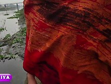 I found Her Riverside and take advantage of being Alone