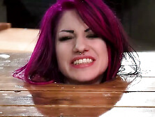 Latex fetish gummi girls