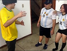 Tengo que Ser Follada como Puta al Frente de Mi Novio por Perder el Partido de Futbol NTR