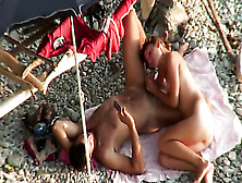 Beach blowjob caught by a naughty voyeur