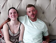 Sean e Monica filmam um curta-metragem
