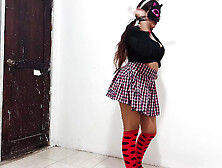 beautiful woman dancing sexi with tremendous body