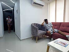 Mi hermanastra embarazada esta enojada y me la follo duro para que se le quite el enojo y me corra e