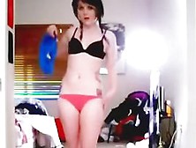 Emo Beauty Lapdance On Web Camera