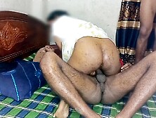 Newest Married Bangladeshi Stepbrother And Stepsister -stepbhai Se Chudwa Rahi Thi Tabhi Step Mummy Against Mera Pass