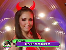 minas ricas desfilando