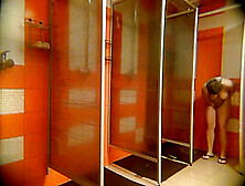 Hidden Shower 0481