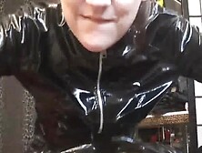 Mistress In Tights And Black Latex On Webcam