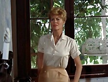 DR NO - shot dead silencer