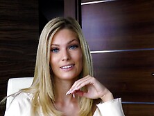 Hot Blonde Candee Licious Toys Her Pussy For Amateur Photographer On The Beach GP2543