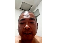 Perverted Asian Older Guys Are Filming Themselves While Making Out