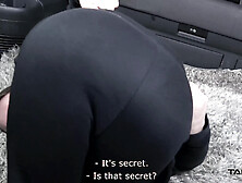 Slender tramp is shaking her petite melons on a huge knob in the van