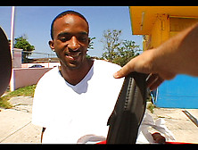 Da Bus in da hood...