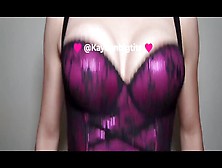 Tetas En Camara Lenta Con Lenceria Purpura