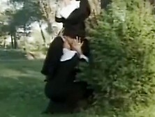 Adrianna Laurenti & Justine de Sade nonnes (2002)