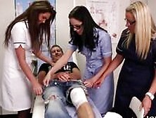 Patient Gets Bj By Three Nurses