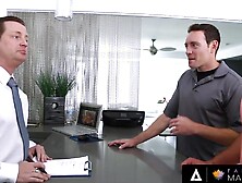 Experienced Cougars Offer Dick Massages