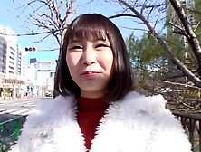 0004992 巨乳の日本人の女性が潮ふきするガンハメのエロ性交