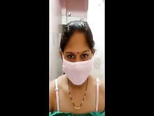 Hot Bhabi Show Boobs To Her Boyfriend