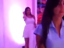 Desfile Verano España (no porn)