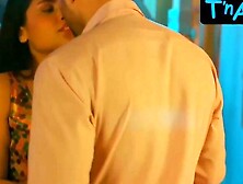 Manvi Chugh Butt Scene  in Rikshawala